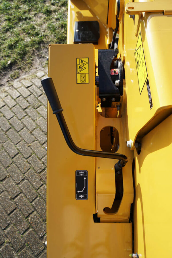 BC1000XL European Configuration Brush Chipper - Image 5