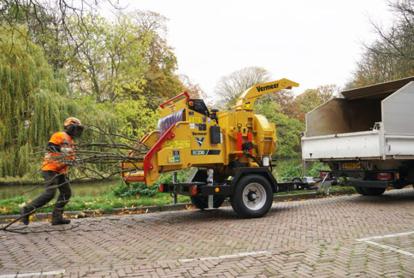 BC230 Brush Chipper - Image 2