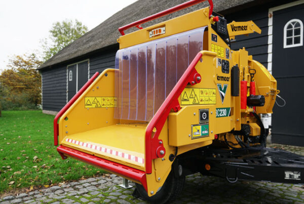 BC230 Brush Chipper - Image 3