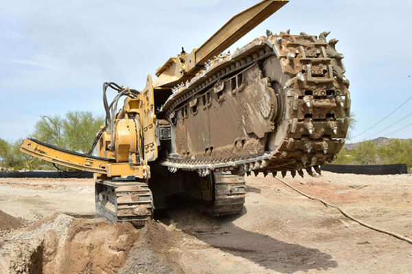 T1155III Pipeline Trencher - Image 3