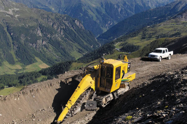 T755III Pipeline Trencher - Image 3